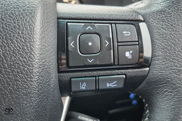 2021 Toyota Hilux SR5 image 20