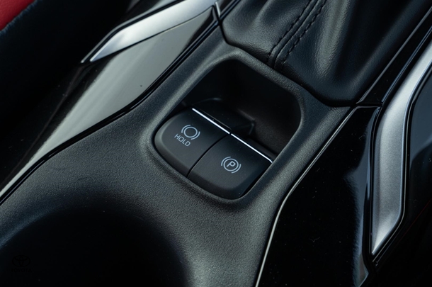 2024 TOYOTA Corolla Hatch Hybrid ZR image 19