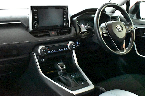 2021 Toyota RAV4 GXL image 6