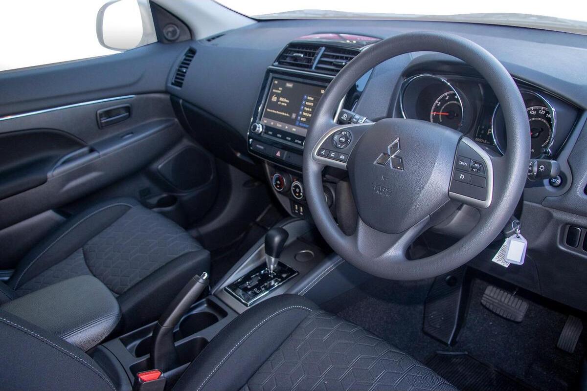 2025 Mitsubishi ASX GS XD Auto 2WD MY24 image 6