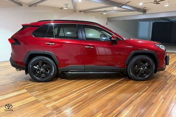 2021 Toyota Rav4 Hybrid Cruiser 2WD image 12