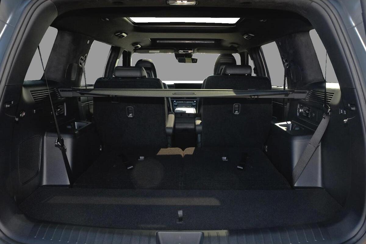 2024 Hyundai Santa Fe Hybrid Calligraphy Auto AWD MY25 image 9