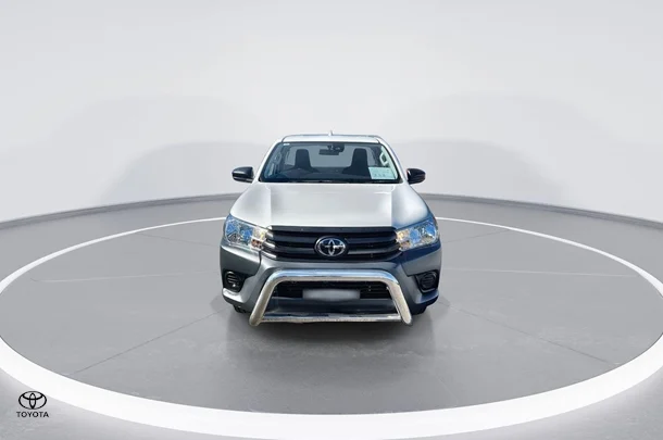 2021 Toyota Hilux Workmate image 3