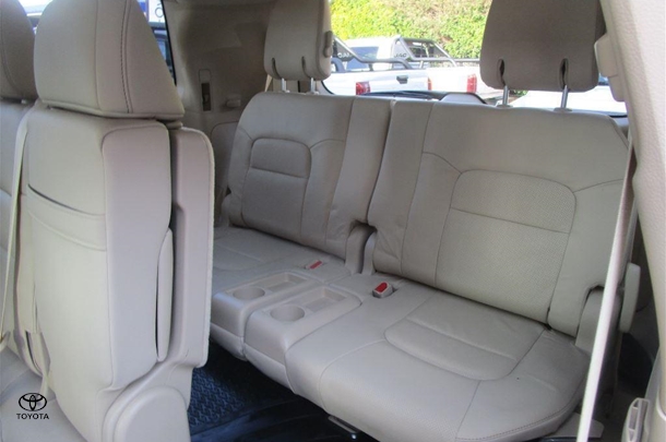 2019 Toyota Landcruiser VX image 15