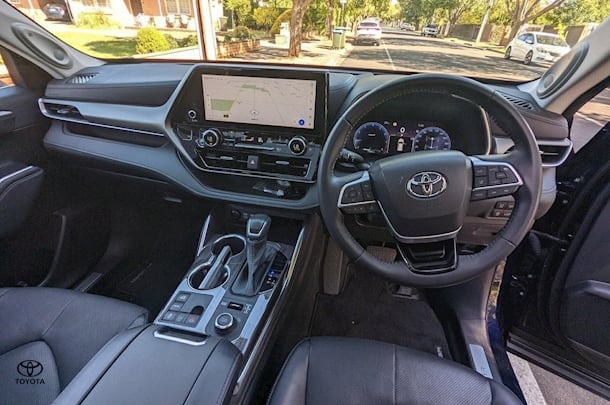 2023 Toyota Kluger AWD GRANDE image 23