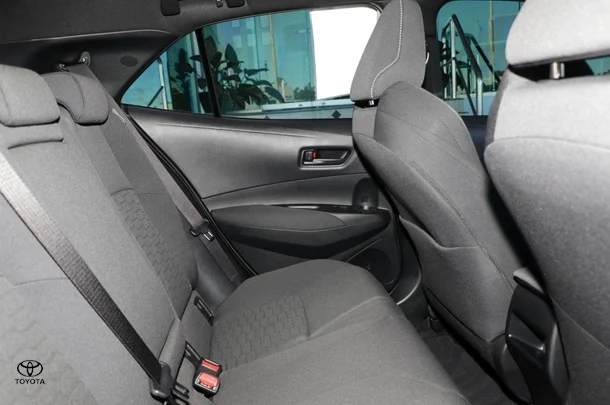 2024 Toyota Corolla Hatch Hybrid Ascent Sport image 9