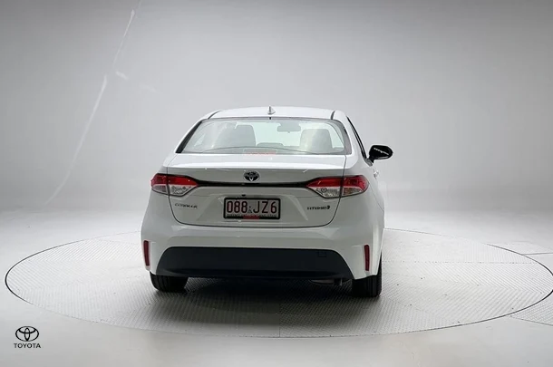 2024 Toyota Corolla Sedan Hybrid Ascent Sport image 2