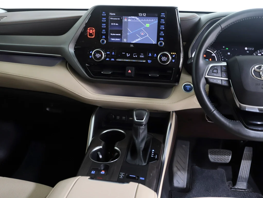 2021 Toyota Kluger Hybrid AWD GRANDE image 20