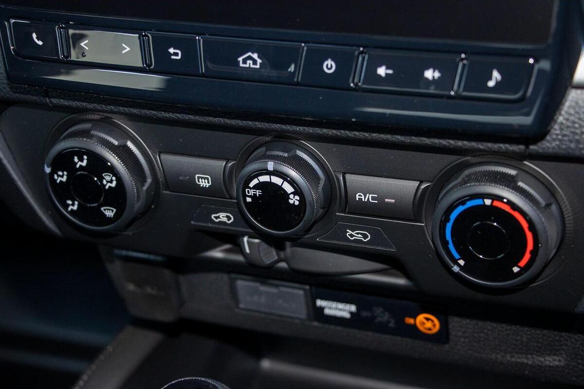 2024 Mazda BT-50 XT TF Auto 4x2 image 11