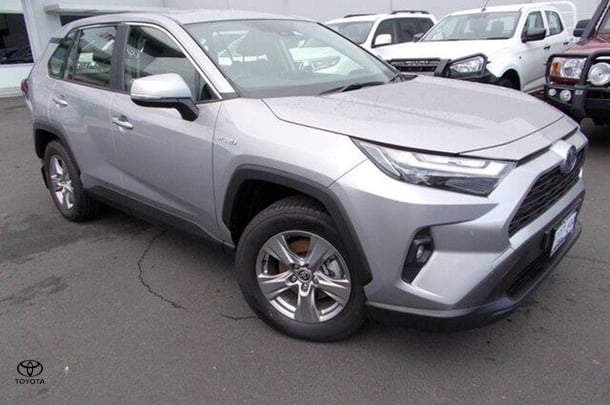 2024 Toyota RAV4 HYBRID GX AWD image 4