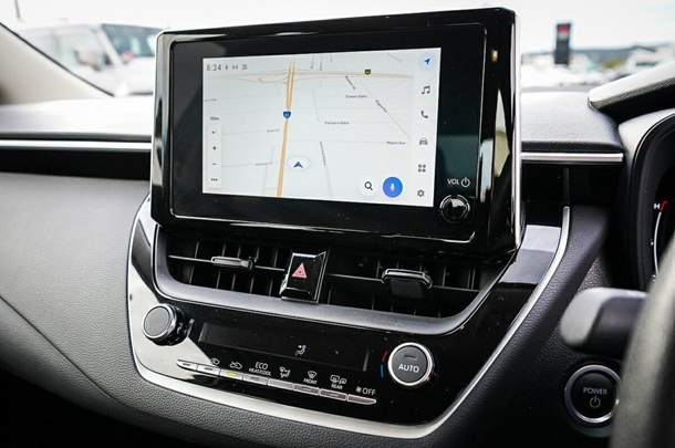 2024 Toyota Corolla Sedan Hybrid Ascent Sport image 19
