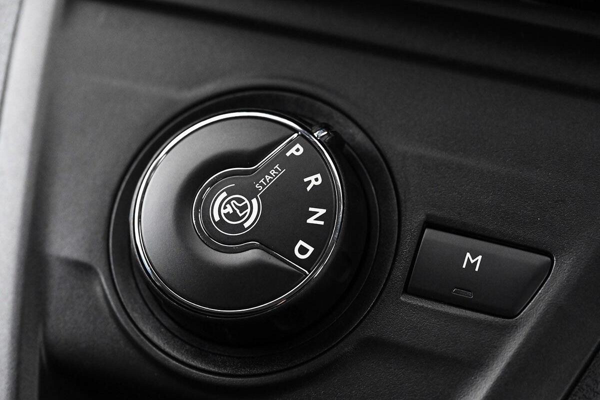 2024 Peugeot Expert Premium Long Auto image 10