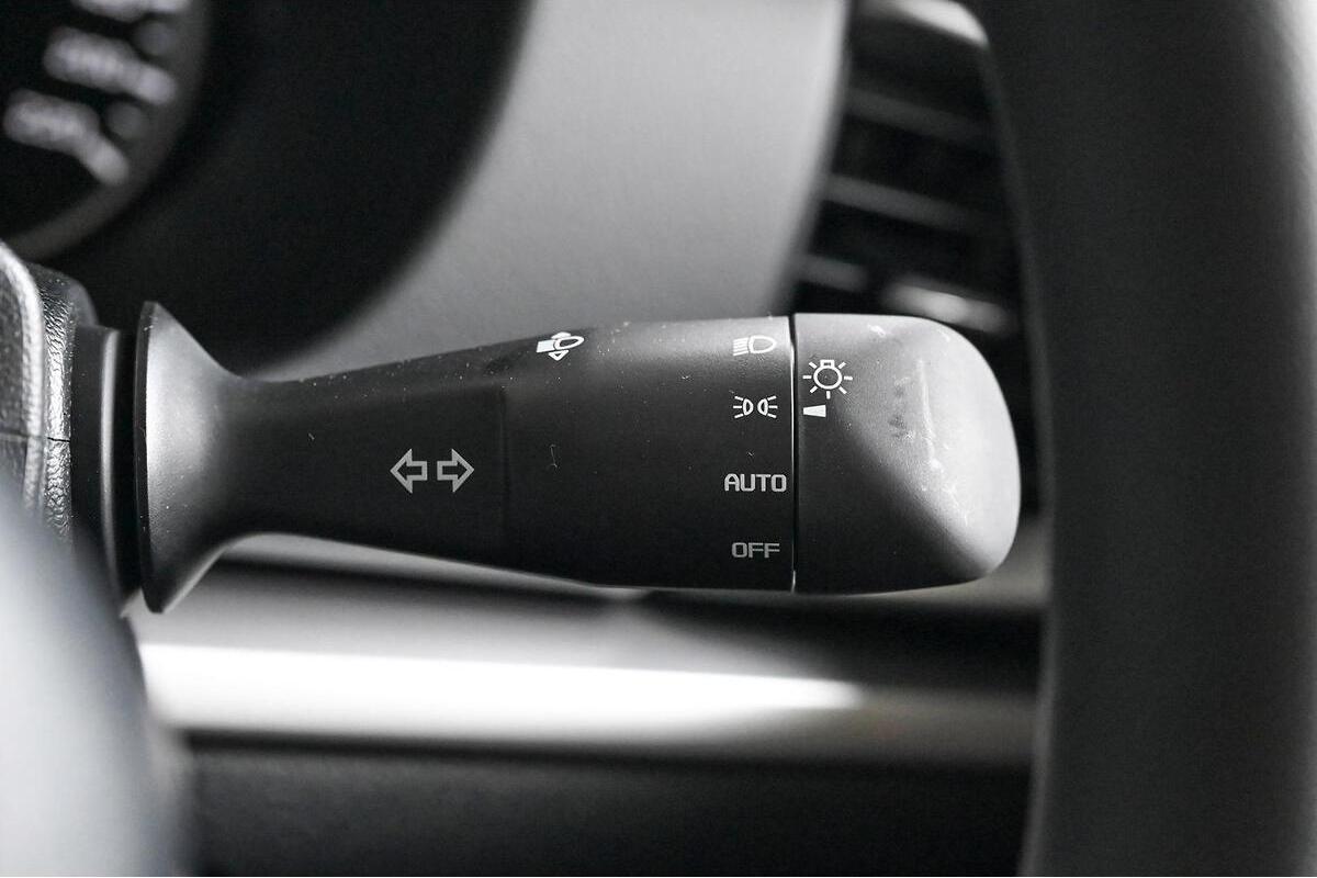 2024 Mazda BT-50 XT TF Auto 4x2 image 14