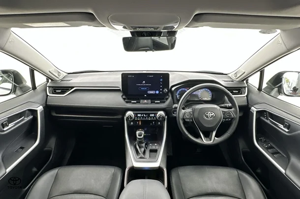 2022 Toyota RAV4 Cruiser 2WD image 2