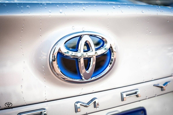2019 Toyota Camry Hybrid Ascent image 10