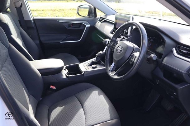 2023 Toyota RAV4 Hybrid GX AWD image 19