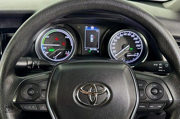 2021 Toyota Camry Hybrid Ascent image 12