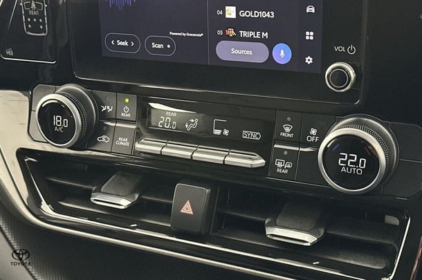 2023 Toyota Kluger Hybrid GX AWD image 24