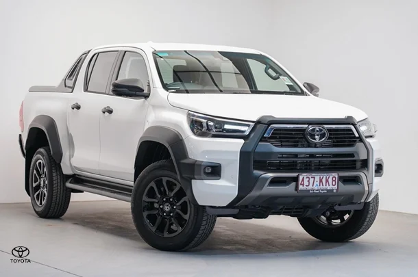 2024 Toyota Hilux 4x4 Rogue image 1