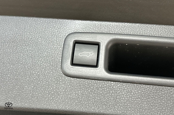2024 Toyota Kluger Hybrid AWD GRANDE image 41
