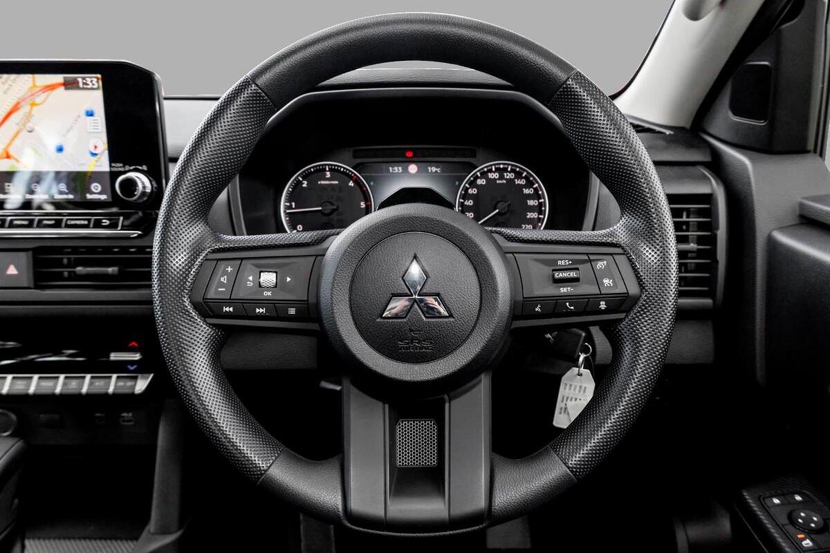 2024 Mitsubishi Triton GLX MV Auto 4X4 MY24.5 Double Cab image 9