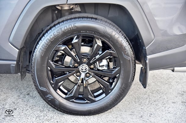 2024 Toyota RAV4 Hybrid Cruiser 2WD image 7