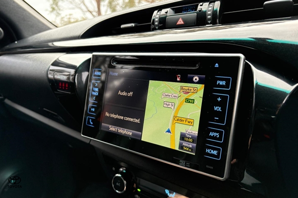 2018 Toyota HILUX Rugged X image 30