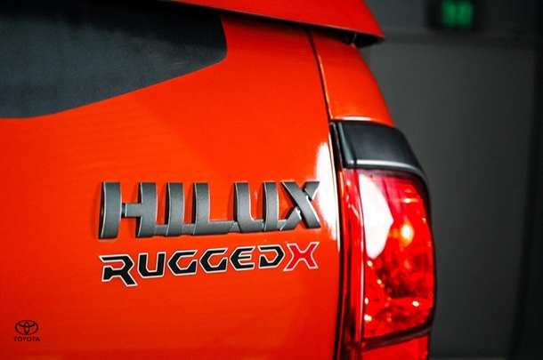 2019 Toyota Hilux 4x4 Rugged X image 6