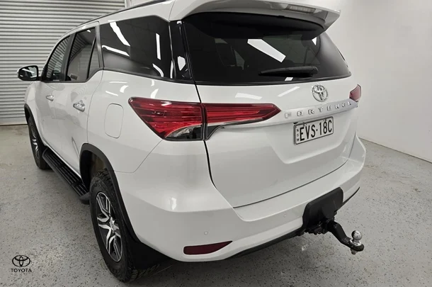 2022 Toyota Fortuner GXL image 5