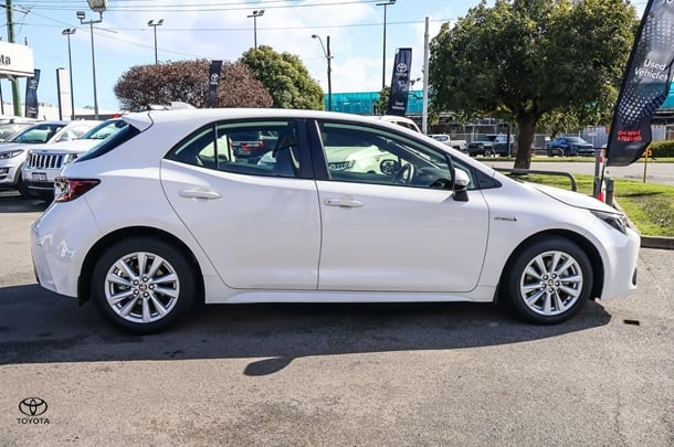2023 Toyota Corolla Ascent Sport image 3