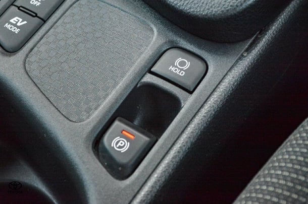2023 Toyota Yaris Cross Hybrid GXL image 17