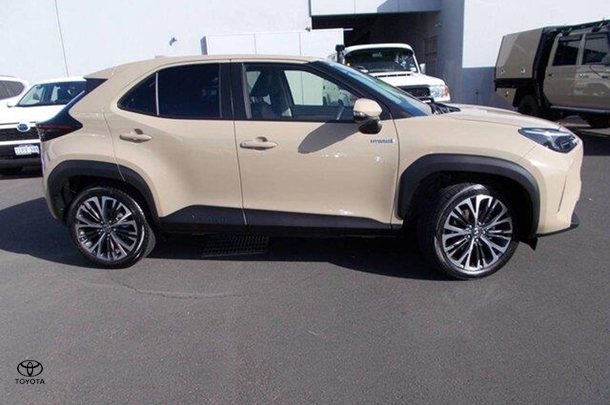 2021 Toyota YARIS CROSS HYBRID Urban image 12