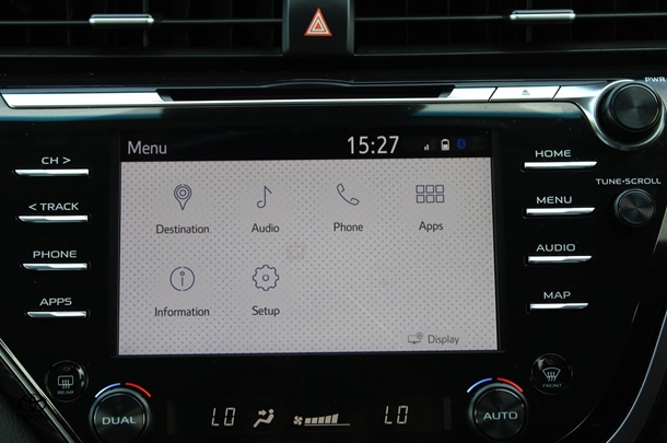 2019 Toyota Camry Hybrid SL image 26
