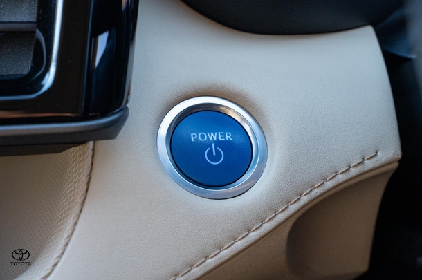 2021 TOYOTA Kluger Hybrid AWD GRANDE image 19