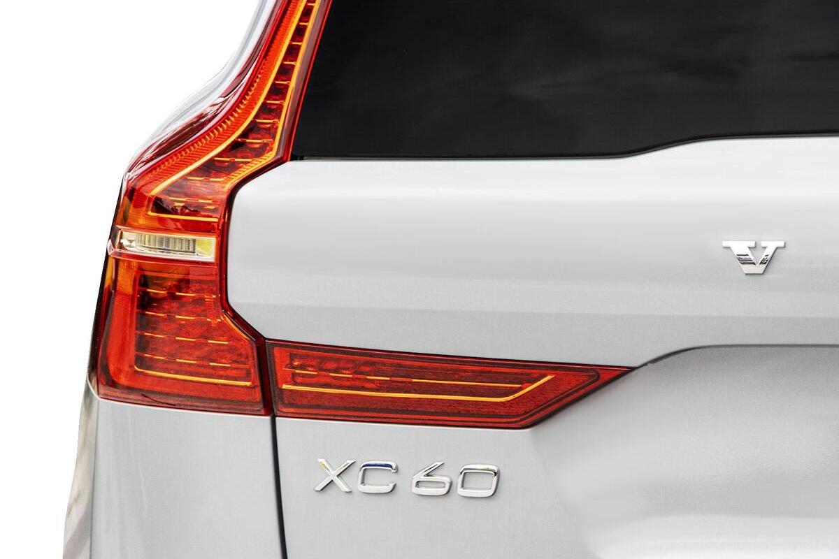 2024 Volvo XC60 Ultra T8 Plug-In Hybrid Auto AWD MY25 image 18