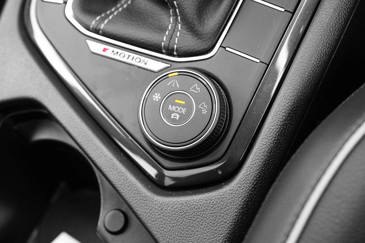 2024 Volkswagen Tiguan 162TSI R-Line 5N Auto 4MOTION MY24 image 17