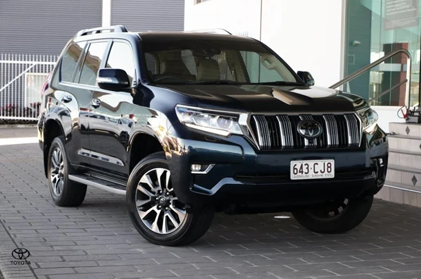 2021 Toyota Prado VX image 3