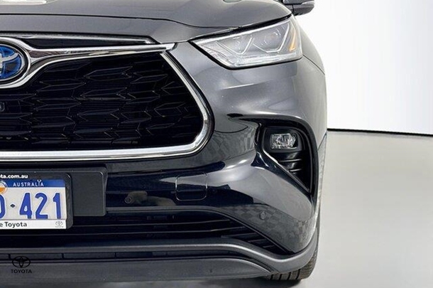 2021 Toyota Kluger Hybrid Grande image 3