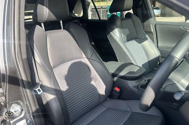 2022 Toyota Rav4 Hybrid XSE (2WD) image 16