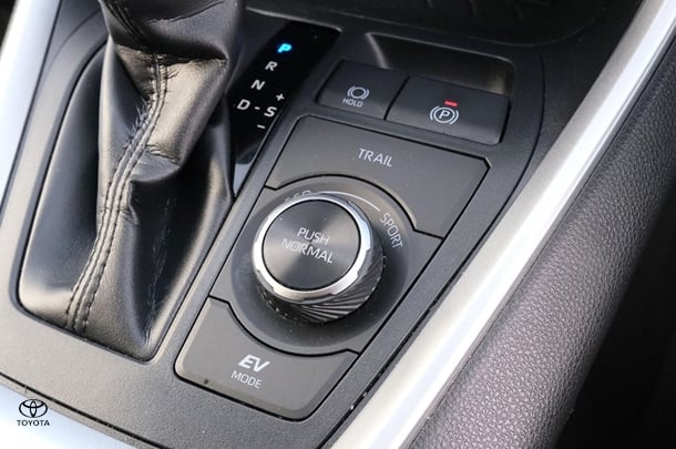 2022 Toyota Rav4 Hybrid GX AWD image 18