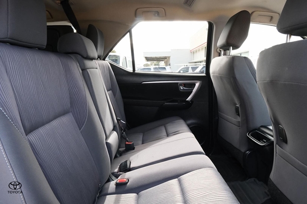 2021 Toyota Fortuner GXL image 11