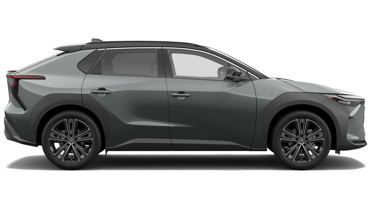 2024 Toyota bZ4X AWD image 2