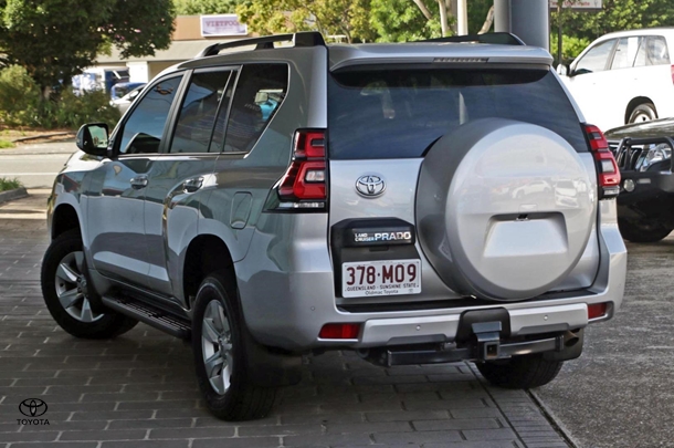 2019 Toyota Prado GXL image 4