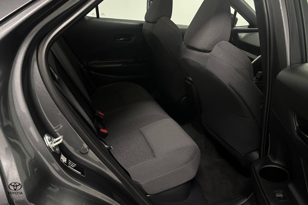 2023 Toyota C-HR Hybrid GXL-2WD image 10
