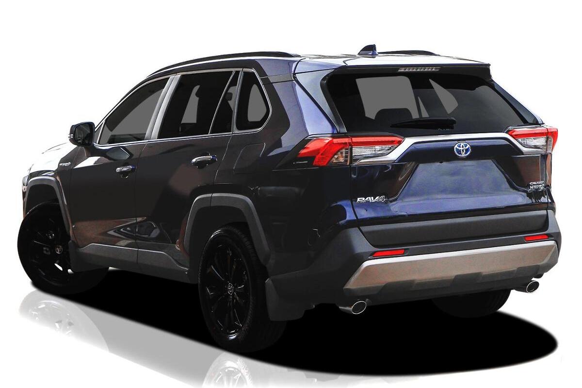 2024 Toyota RAV4 Cruiser Auto eFour image 4