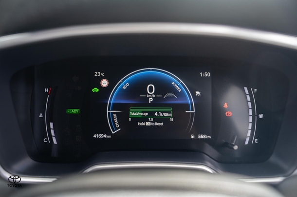 2024 Toyota COROLLA CROSS HYBRID GXL image 13