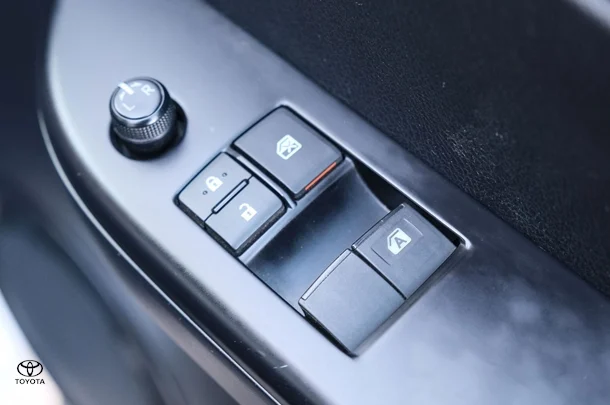 2021 Toyota Hilux 4x2 Workmate image 10