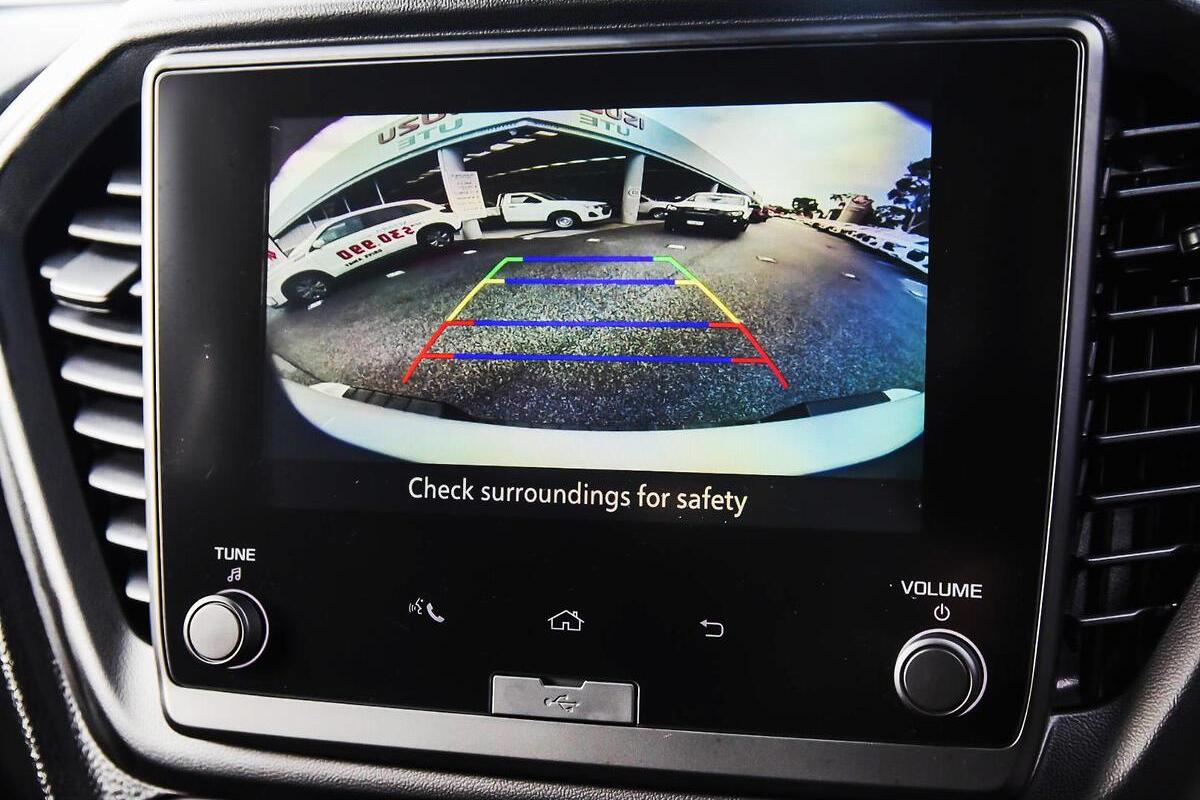 2025 Isuzu D-MAX SX Auto 4x4 MY24 image 11