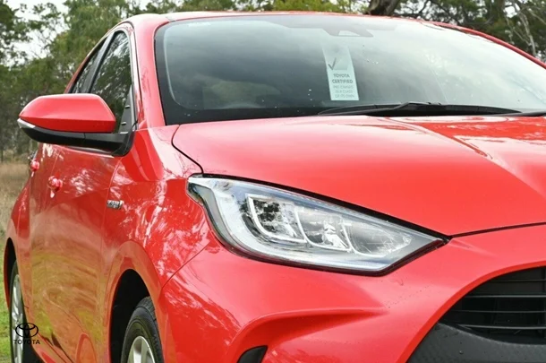2021 Toyota Yaris HB Hybrid SX image 4