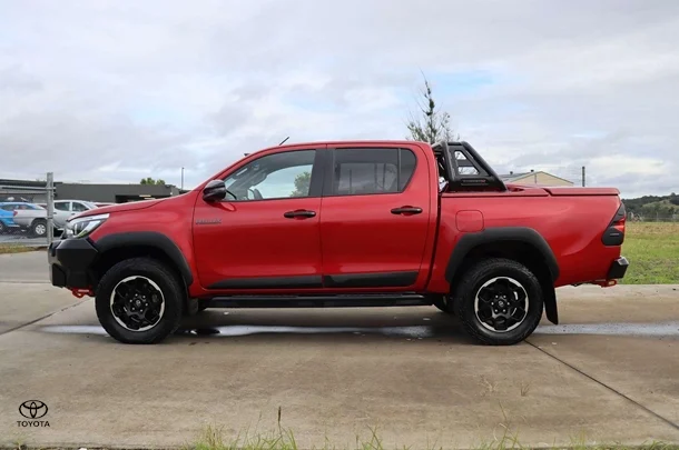 2018 Toyota Hilux 4x4 Rugged X image 7